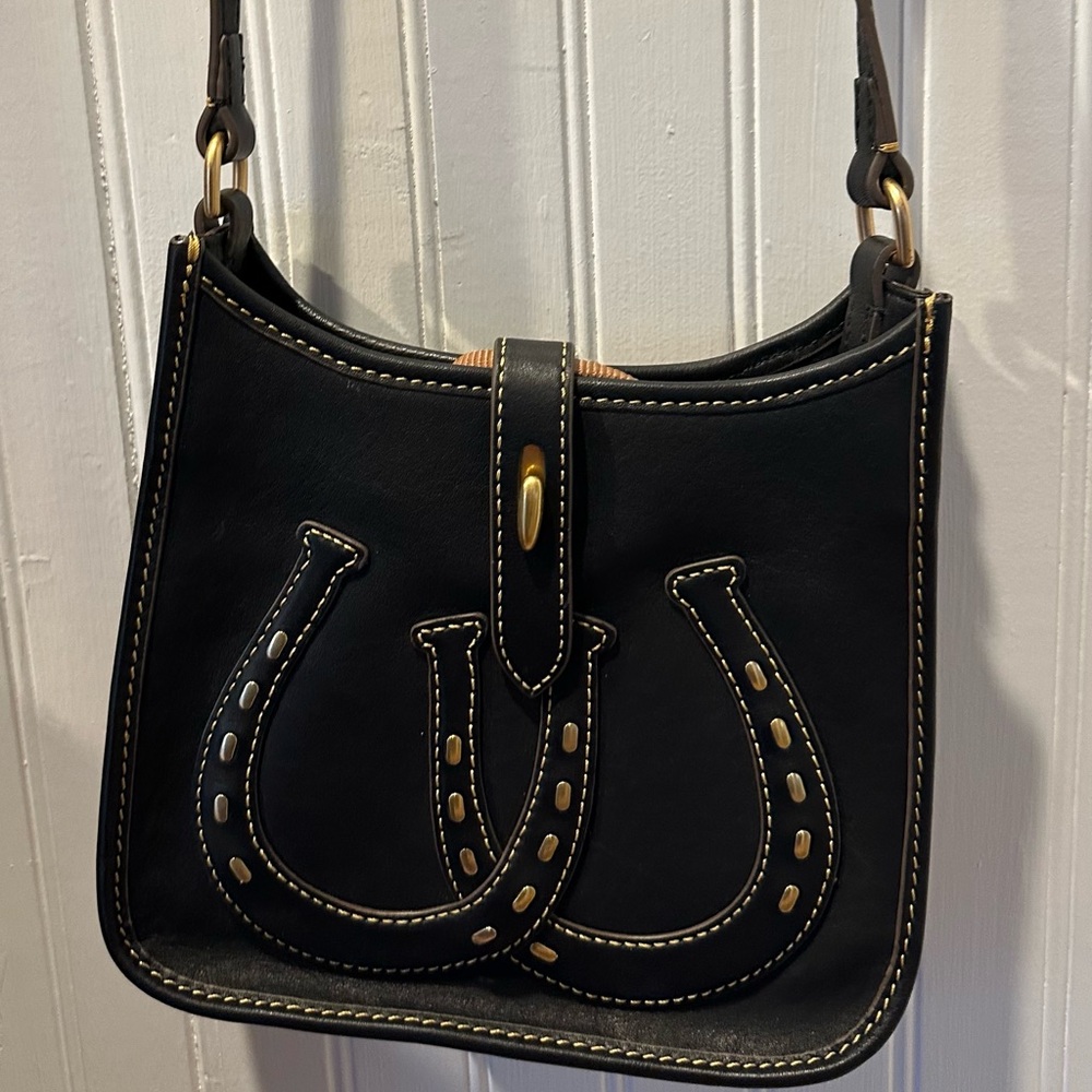 Dooney & Burke Black lucky Horse shoe Crossbody Bag purse adjustable strap